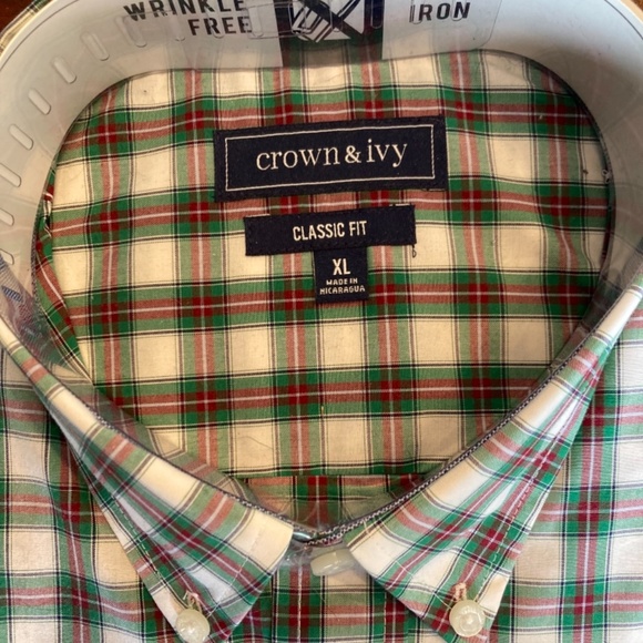 Men’s Crown & Ivy Button Down - Picture 2 of 2